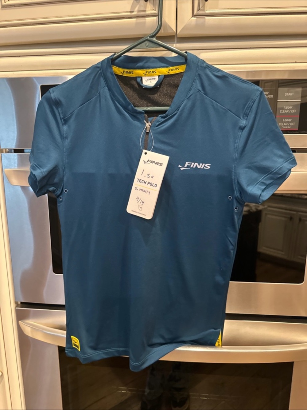 Finis - Picture 7 of 8